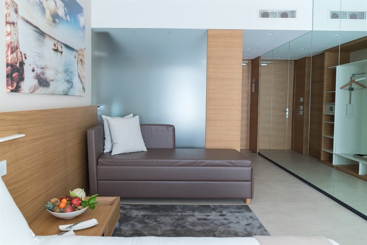 Posia Luxury Retreat And Spa 新福卡 外观 照片